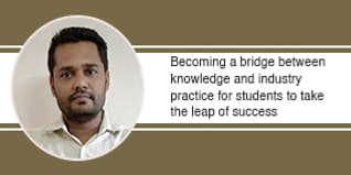 Becoming a bridge between knowledge and industry practice for students to take the leap of success